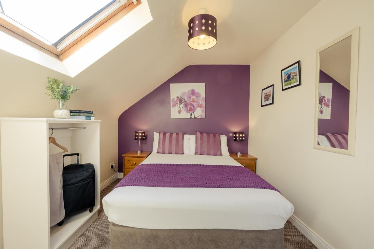 Single Room,1116108210:JPEG